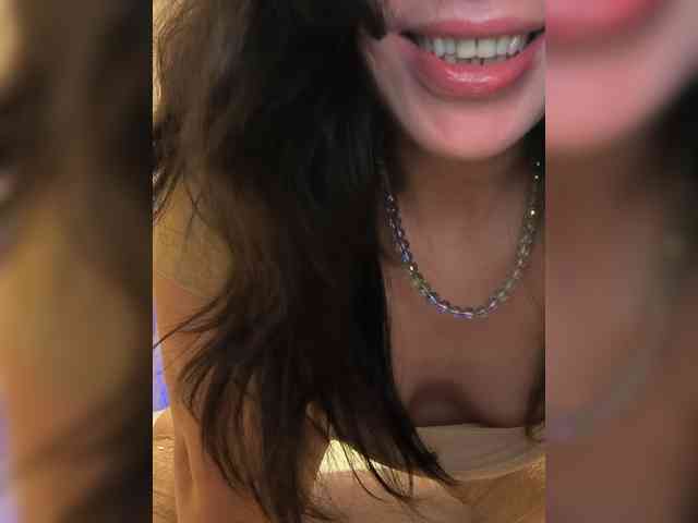 PlayfulAlice webcam