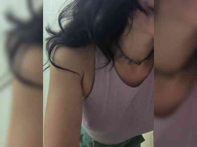 PlayfulAlice webcam