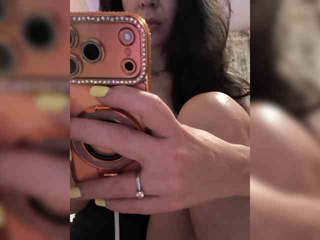 PlayfulAlice webcam