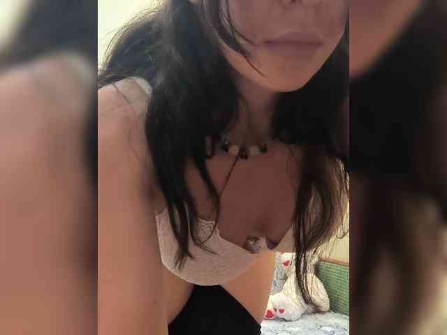 PlayfulAlice webcam