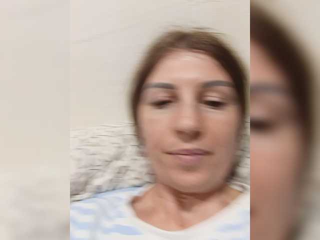 Hotprincess2035 live cam on BongaCams