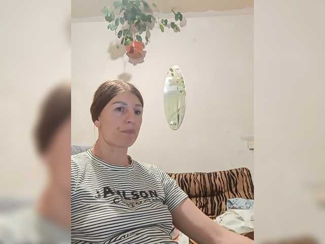 Hotprincess2035 live cam on UnifiedCams