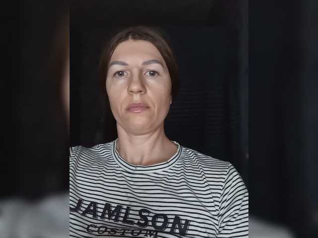 Hotprincess2035 live cam on BongaCams