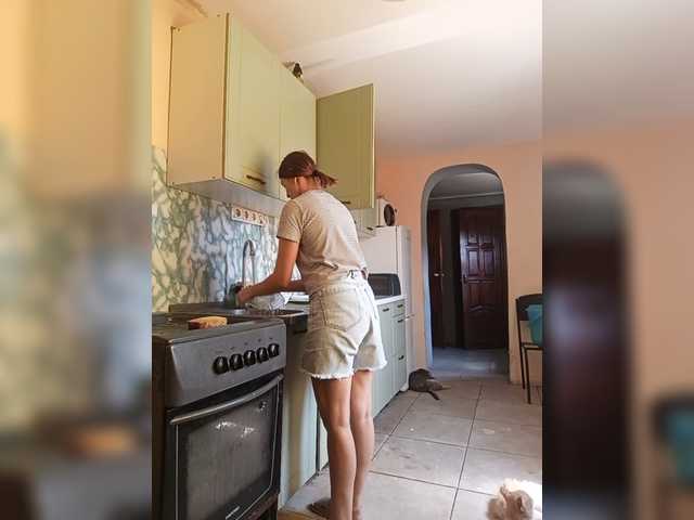 Hotprincess2035 live cam on BongaCams
