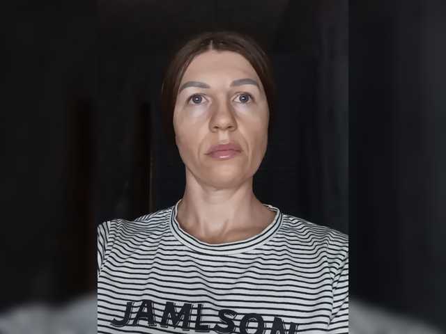 Hotprincess2035 live cam on BongaCams