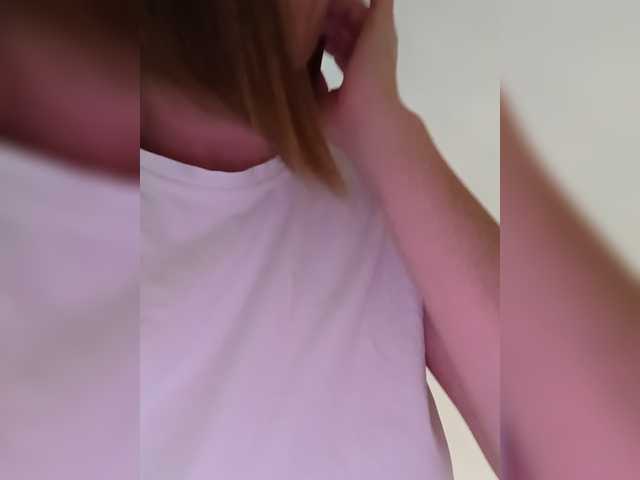 Hotprincess2035 live cam on BongaCams