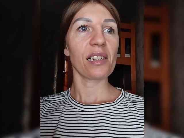_Hot_ webcam