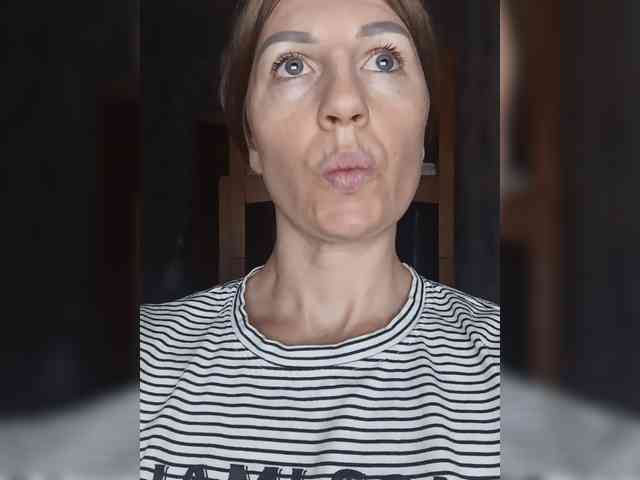 _Hot_ webcam