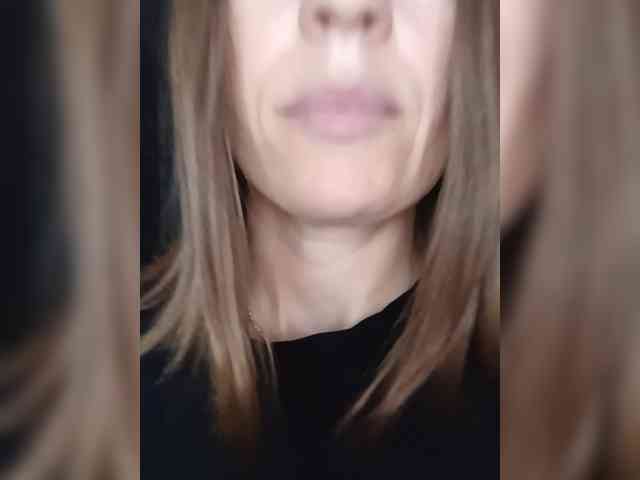 _Hot_ webcam