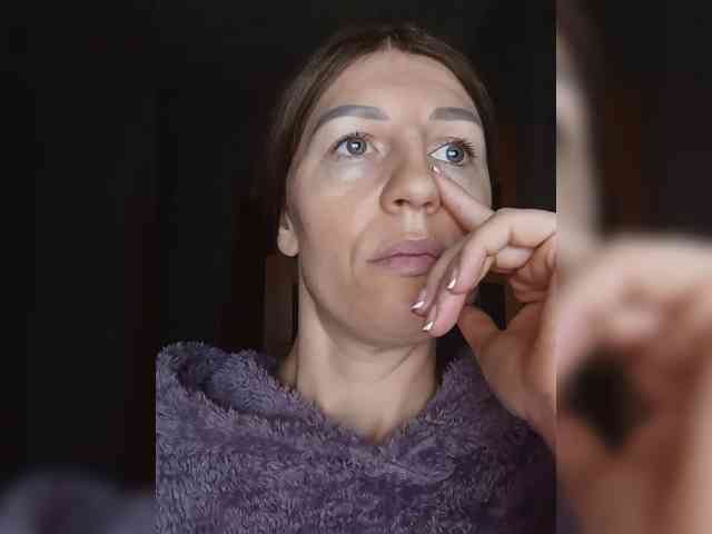 _Hot_ webcam