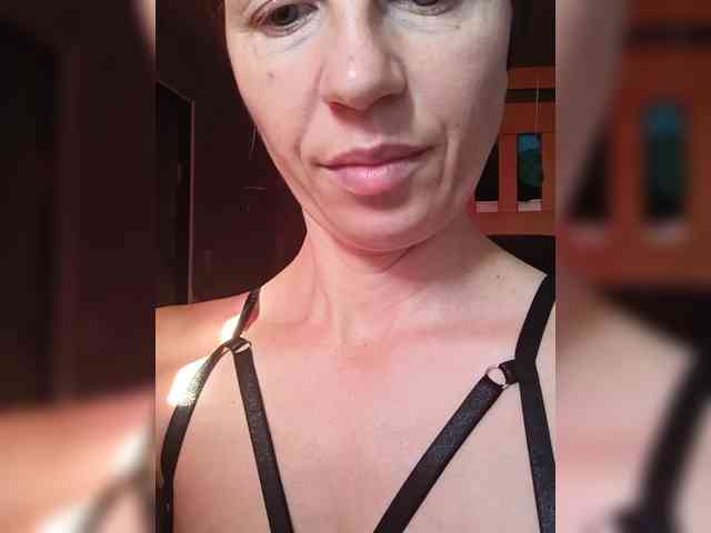 _Hot_ webcam