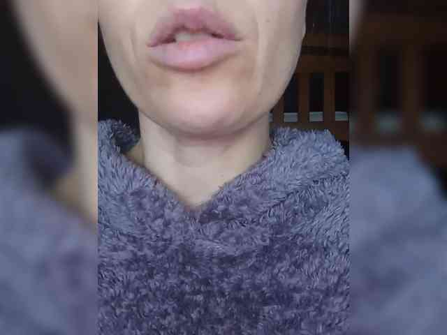 _Hot_ webcam