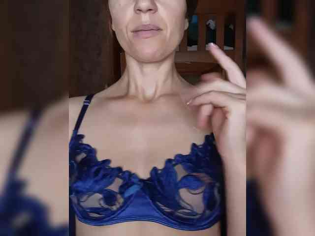 _Hot_ webcam
