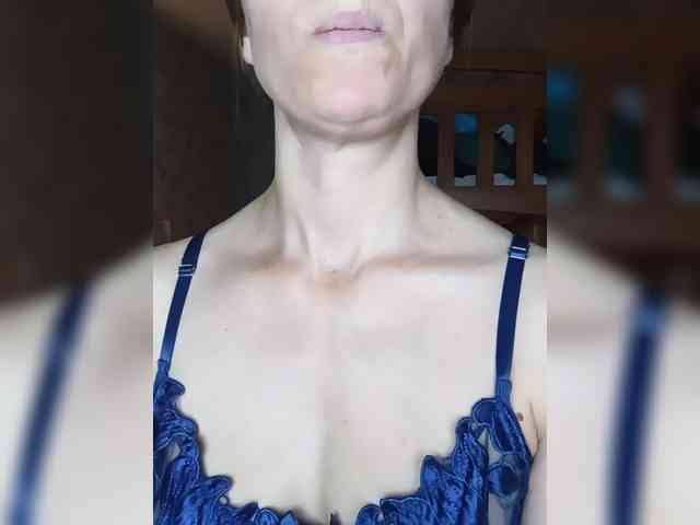_Hot_ webcam