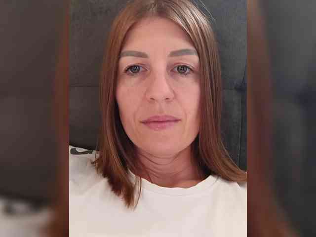 _Hot_ webcam