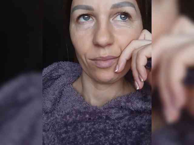 _Hot_ webcam