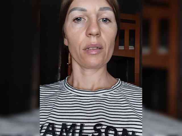 _Hot_ webcam
