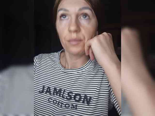 _Hot_ webcam