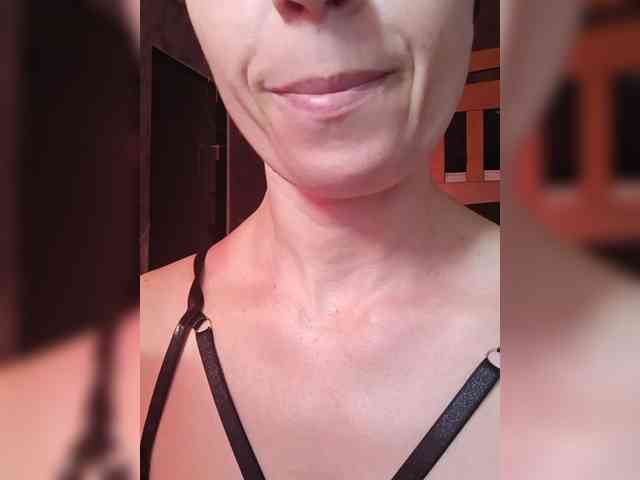 _Hot_ webcam