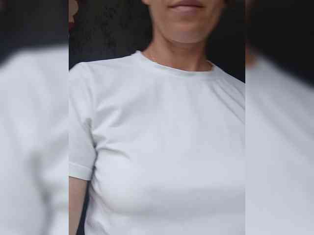_Hot_ webcam