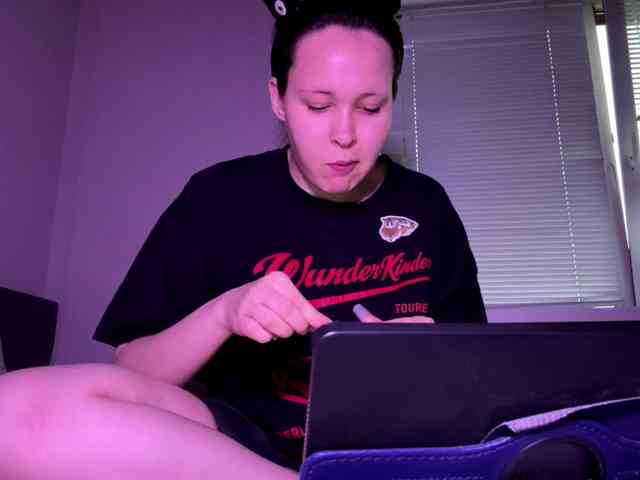 MerelinKvin webcam