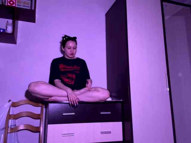 MerelinKvin webcam