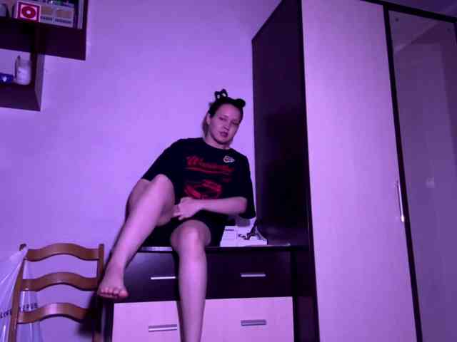 MerelinKvin webcam