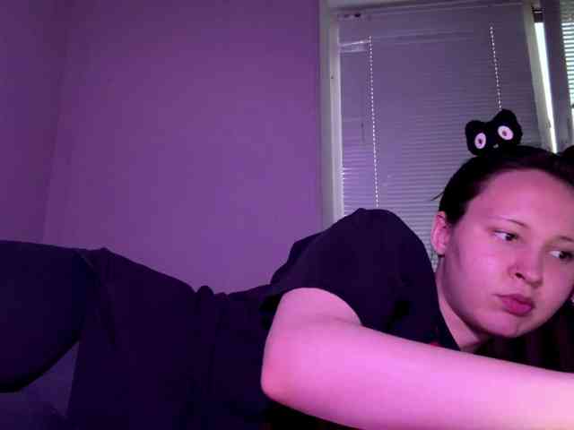MerelinKvin webcam