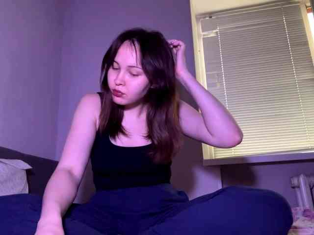 MerelinKvin webcam