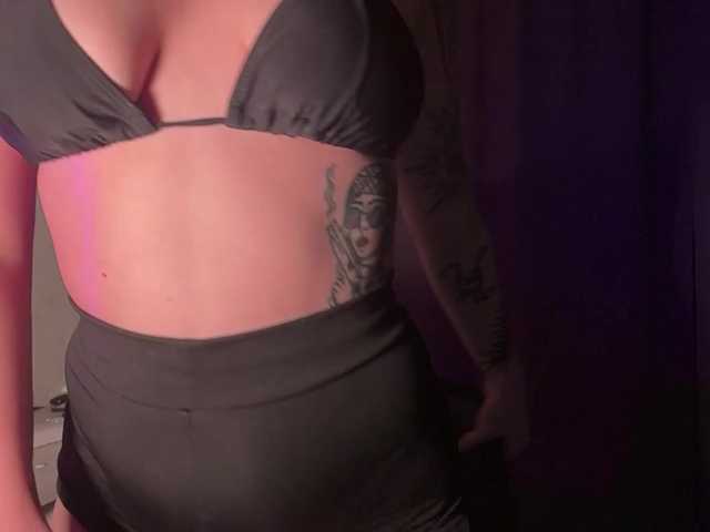 MerelinHox live cam on BongaCams