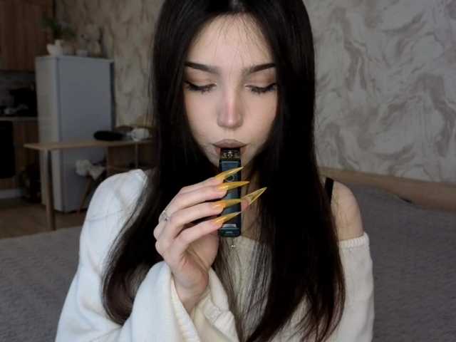 Camgirl française YuliaKim en aperçu live