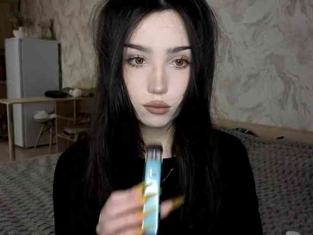 Modèle: YuliaKim
