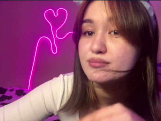 FiolaLaim live cam on BongaCams