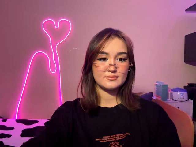 FiolaLaim live cam on BongaCams