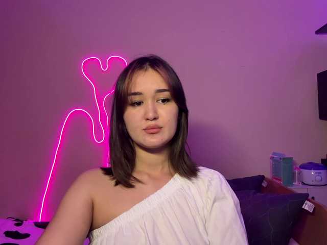 FiolaLaim live cam on BongaCams