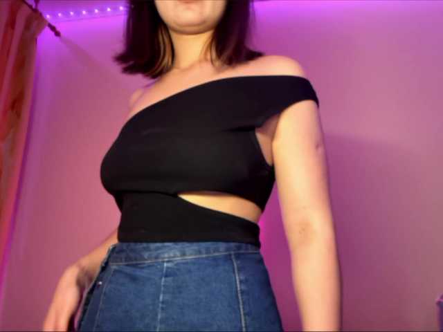 FiolaLaim live cam on BongaCams