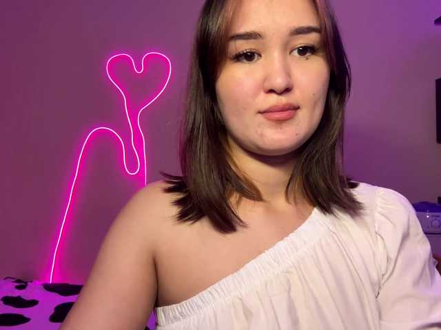 FiolaLaim live cam on BongaCams