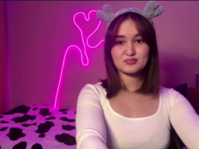 FiolaLaim live cam on BongaCams