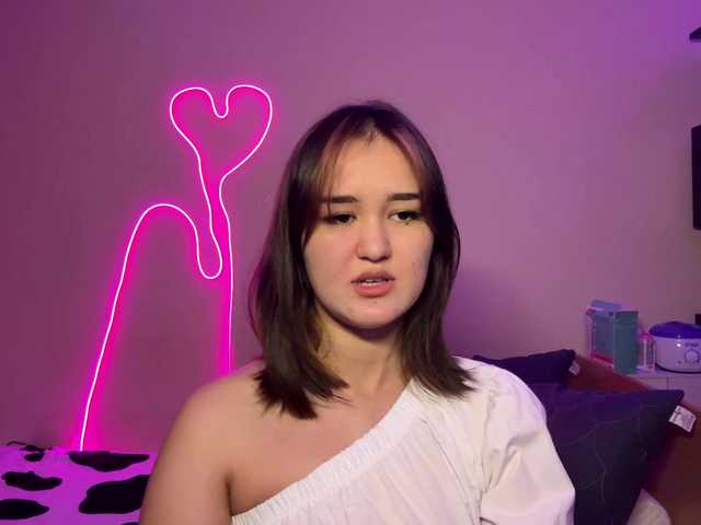 FiolaLaim live cam on BongaCams