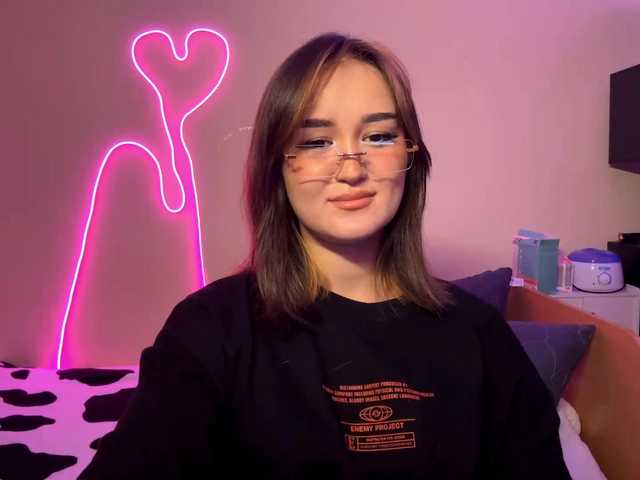 FiolaLaim live cam on BongaCams