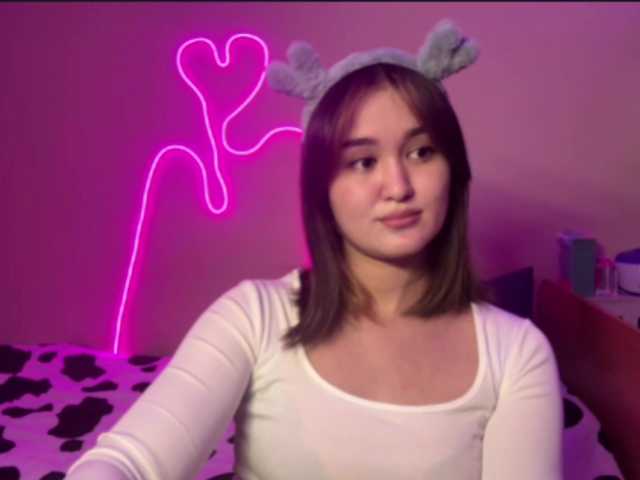 FiolaLaim live cam on BongaCams