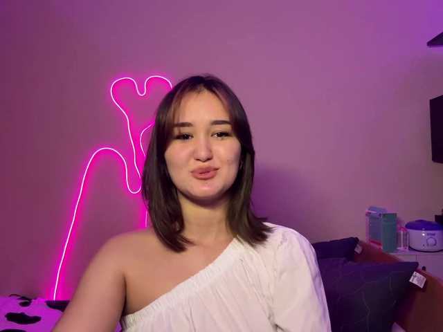 FiolaLaim live webcam show