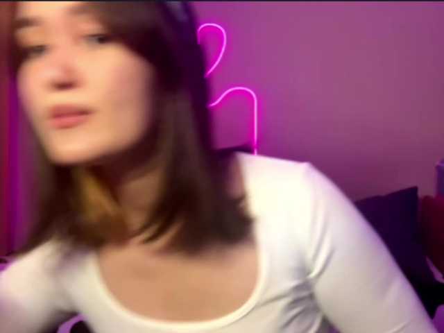 FiolaLaim live cam on BongaCams