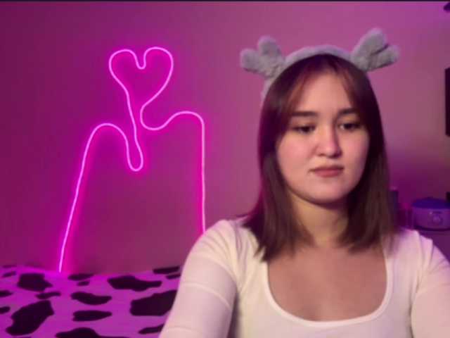 FiolaLaim live cam on BongaCams
