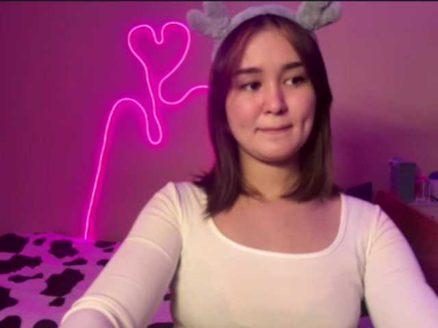 FiolaLaim live cam on BongaCams