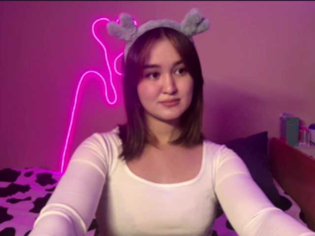 FiolaLaim live cam on BongaCams