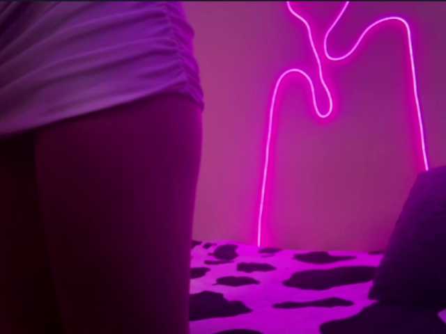 FiolaLaim live cam on BongaCams