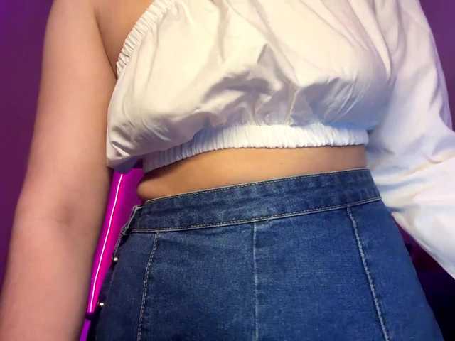 FiolaLaim live cam on BongaCams