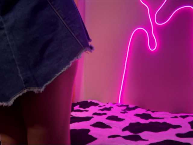 FiolaLaim live cam on BongaCams