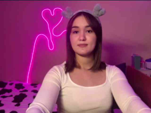 FiolaLaim Live Webcam on BongaCams